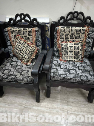 Single sofa